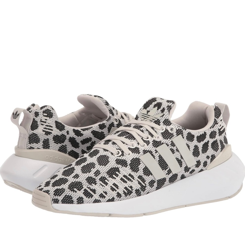 🏃🏽‍♀️HP! ADIDAS SWIFT RUN 22 DALMATIAN - Picture 10 of 12